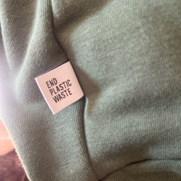 Adidas organic cotton hoodie. Green size SMALL - Picture 9 of 9